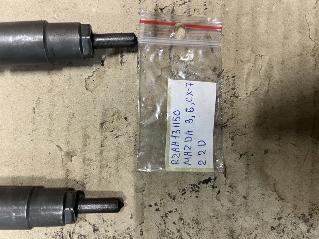 DENSO R2AA13H50 Топливные форсунки в наличии Житомир