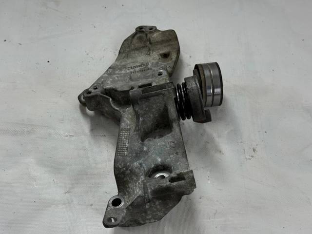 Крепление генератора 8200669495 RENAULT