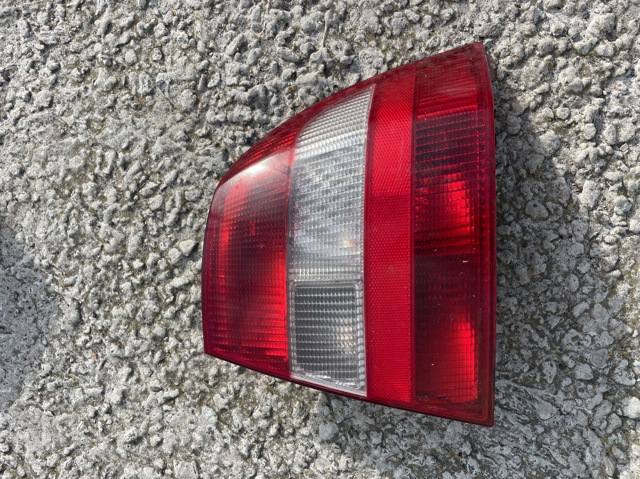 Задний правый стоп Opel Vectra B