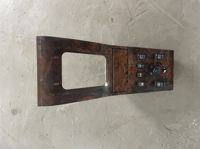A1636809136 купить Черновцы