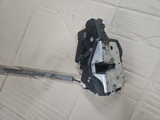 Внутренний дверной замок BMW 3