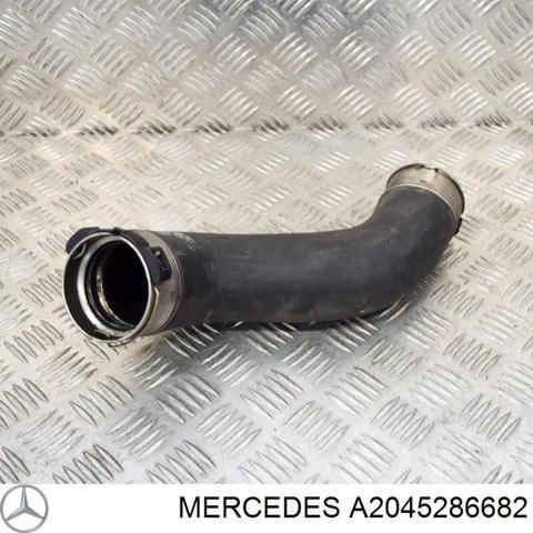 Патрубок интеркуллера A2045286682 MERCEDES