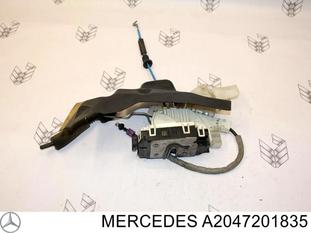 Дверной замок передний правый A2047201835 MERCEDES