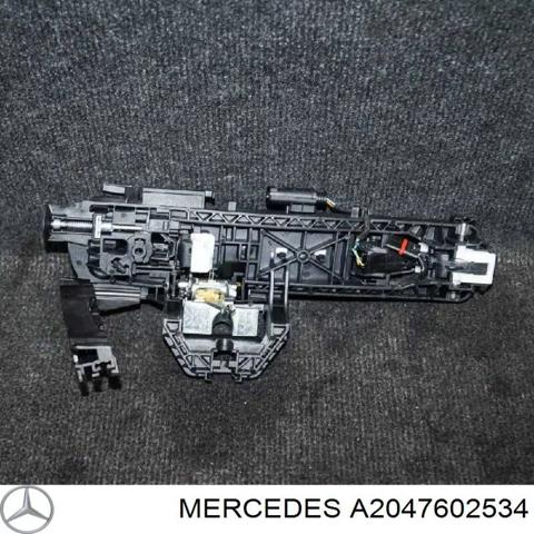 Держатель наружной ручки двери, задней левой A2047602534 MERCEDES