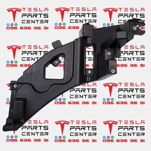 Кронштейн-адаптер крепления фары передней, правой 104361200F TESLA