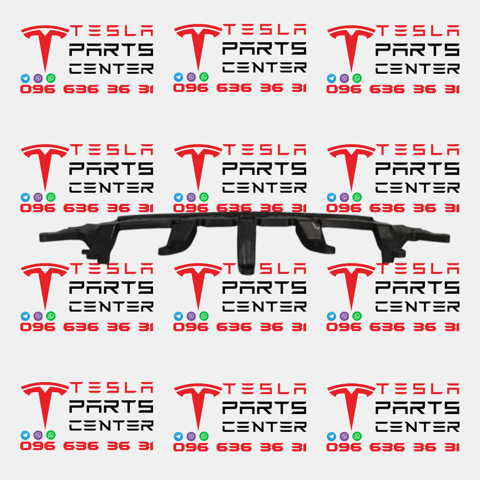 Кронштейн решетки радиатора 104702000F TESLA