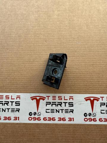 108417100F TESLA Кронштейн бампера переднего левый купить в Чернигов