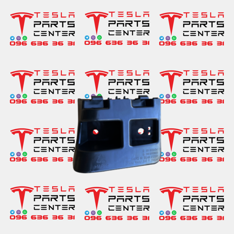 Суппорт/кронштейн крепления заднего фонаря, правый 150696900A TESLA