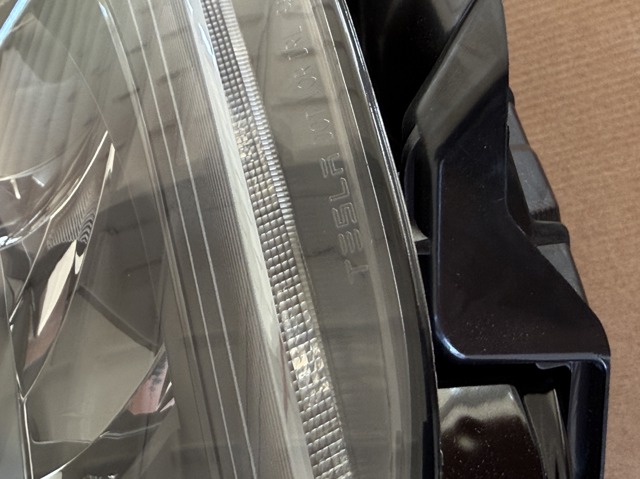 151495300A TESLA Фара правая купить в Запорожье