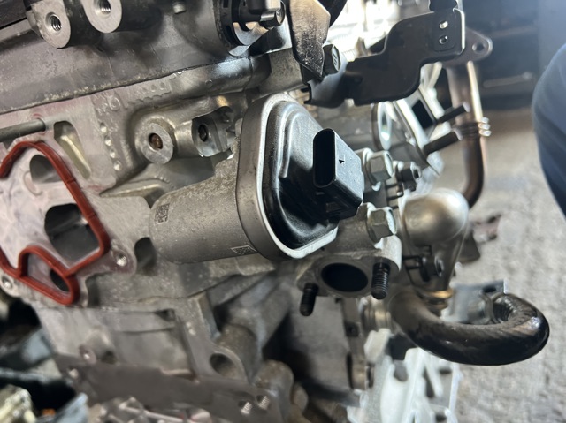 HYUNDAI 284002S000 Клапан EGR рециркуляции газов в наличии Ровно