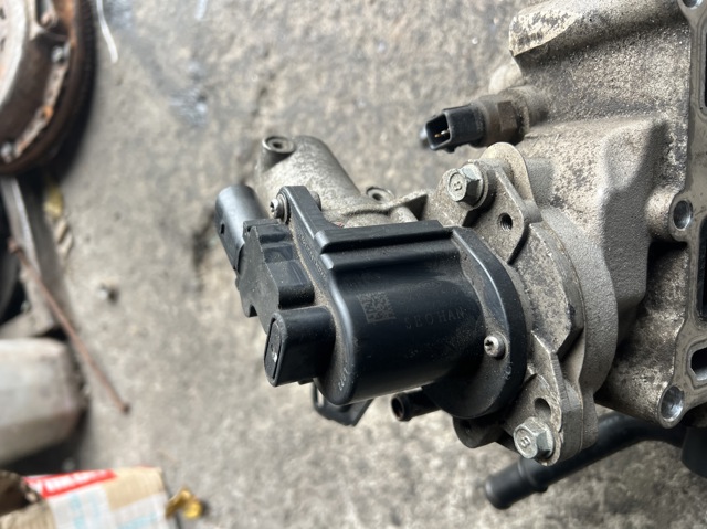 HYUNDAI 284102F600 Клапан EGR рециркуляции газов в наличии Винница