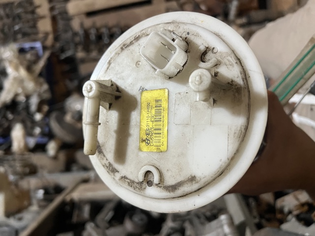 HYUNDAI 311101H800 Модуль топливного насоса с датчиком уровня топлива в наличии Ровно