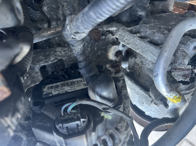 HYUNDAI 373002G700 Генератор в наличии Житомир