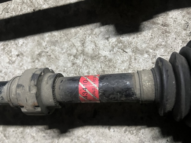 Привод правый 434100T070 TOYOTA