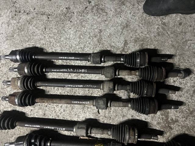HYUNDAI 495011R000 Правая полуось в наличии Тернополь