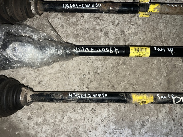 496012W050 HYUNDAI Полуось задняя правая купить в Запорожье