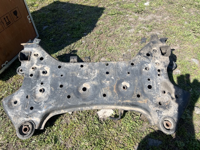 62405C2051 HYUNDAI Подрамник передний купить в Сумы