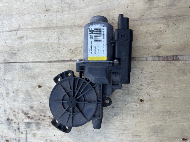 824503K011 HYUNDAI Мотор стеклоподъемника двери передней левой купить в Ужгород