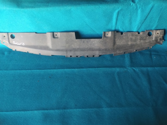 Накладка диффузора радиатора верхняя 863521R000 HYUNDAI