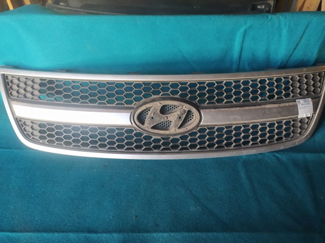 Облицовка радиатора 865604H000 HYUNDAI
