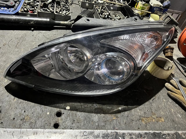 921012R000 HYUNDAI Фара левая купить в Тернополь