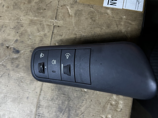 933102G100 HYUNDAI купить в Львов