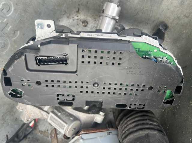 HYUNDAI 940132W120 в наличии Полтава