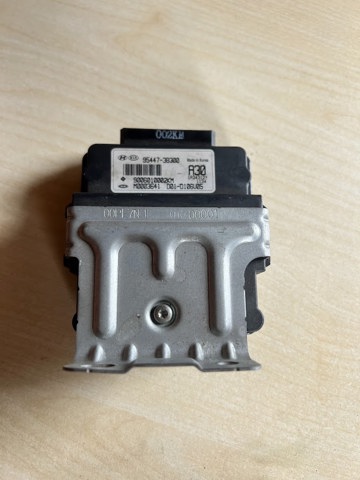 HYUNDAI 954473B300 в наличии Киев