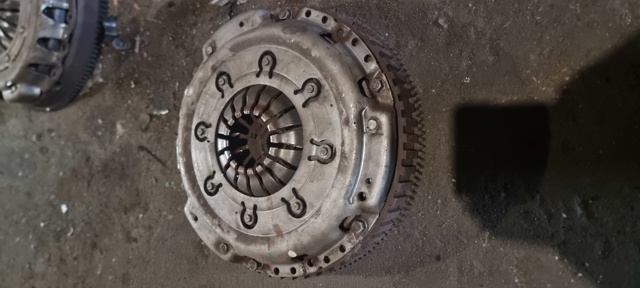 RENAULT 7711135965 Комплект сцепления в наличии Львов