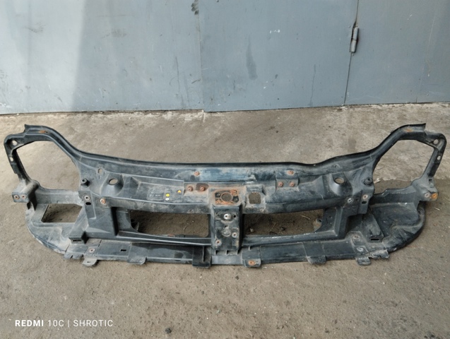 8200411916 RENAULT Рамка радиатора купить в Павлоград