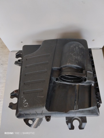  Корпус воздушного фильтра 8200467321 RENAULT