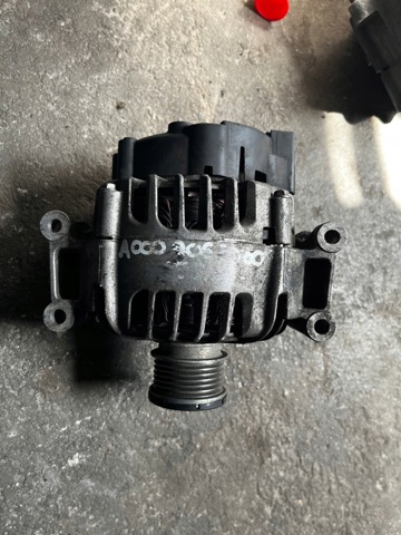 MERCEDES 0009063000 Генератор в наличии Киев