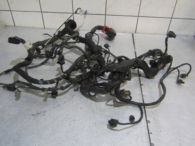 MERCEDES 0075409381 в наличии Львов