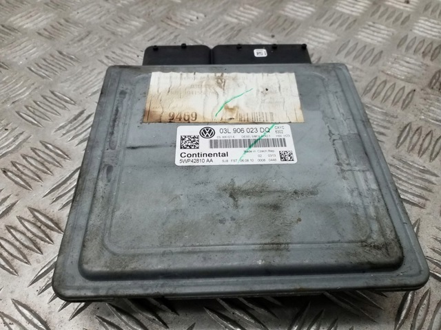Компьютер двигателя 03L906023DQ VAG