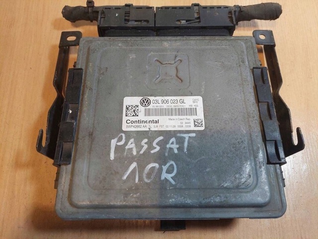 VAG 03L906023GL Блок управления двигателем в наличии Полтава