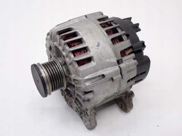 VAG 04C903026C Генератор в наличии Сумы