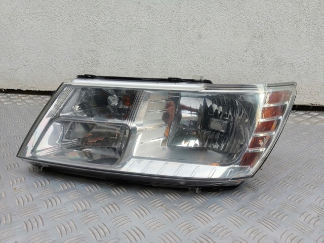 CHRYSLER 05116289AB Левая фара в наличии Винница
