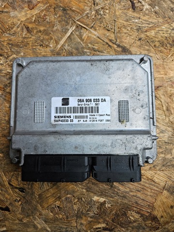 ЭБУ двигателем 06A906033DA VAG