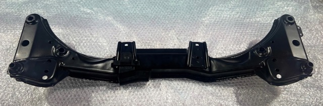 Балка передней подвески 1096902 BMW