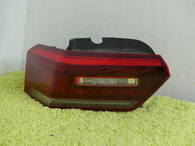 10A945207C VAG Фонарь задний левый внешний купить в Черновцы