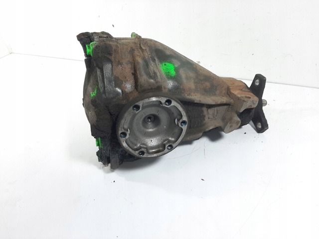 MERCEDES 1243513008 Крышка редуктора заднего в наличии Днепр