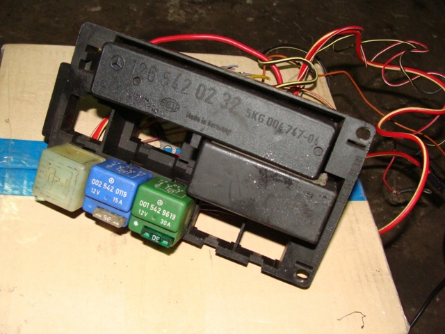 A1265420232 MERCEDES Реле фары купить в Хмельницкий