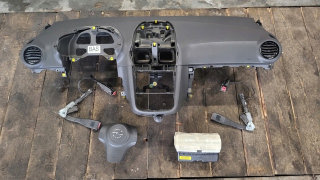 OPEL 13235770 Подушка безопасности водителя в наличии Полтава