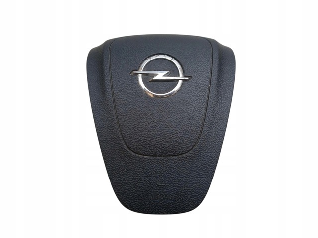 Подушка AIRBAG водительская 13299780 OPEL