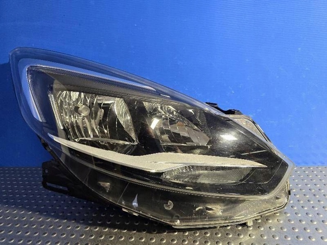 OPEL 13472659 Правая фара в наличии Житомир