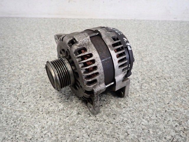 Генератор автомобиля 13579675 GM