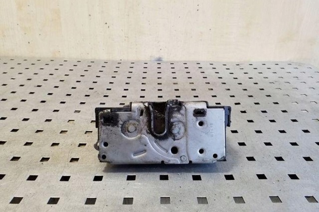 FIAT 1385699080 Замок двери боковой сдвижной правой в наличии Украина