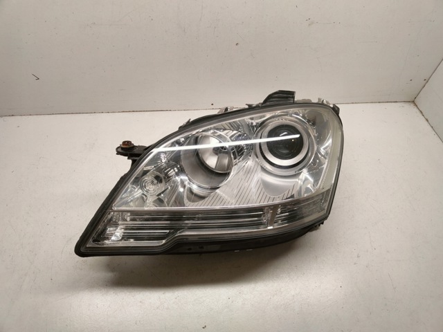 MERCEDES 1648201959 Фара левая в наличии Украина