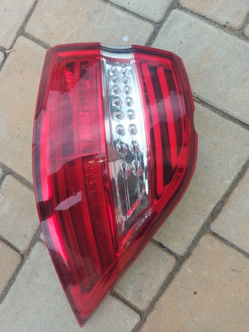Фонари задние 1669063201 MERCEDES