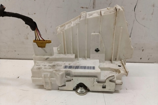 1697303635 MERCEDES купить в Украина